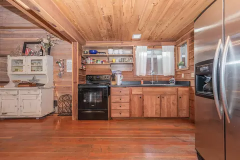 121 N Lakeview Dr, Trinity Center, CA 96091 photo 21
