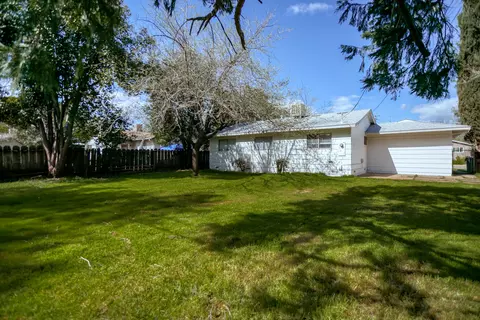 2055 Martian Way, Redding, CA 96002 photo 13