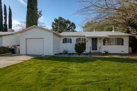 2055 Martian Way, Redding, CA 96002 photo 4