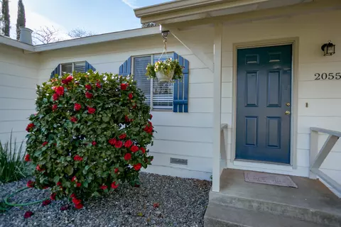 2055 Martian Way, Redding, CA 96002 photo 7
