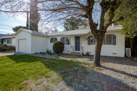 2055 Martian Way, Redding, CA 96002 photo 5