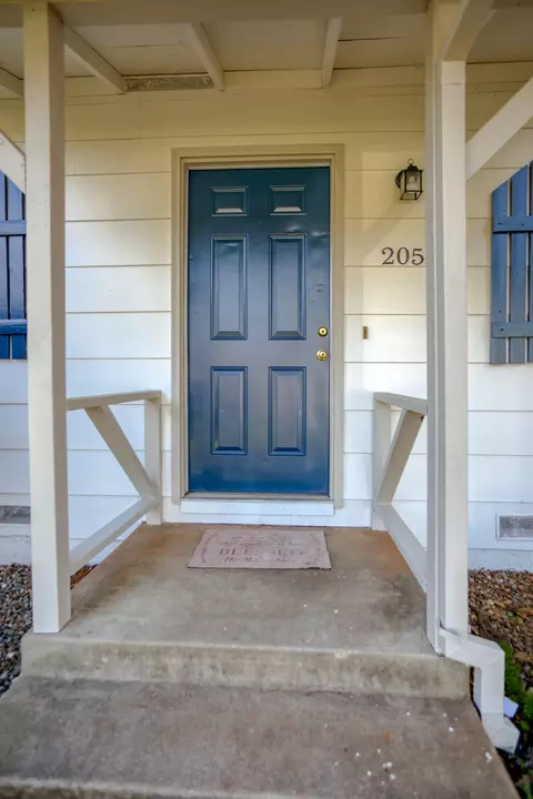 2055 Martian Way, Redding, CA 96002 photo 6