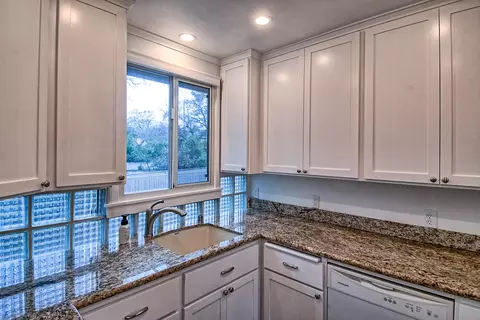 2490 Waldon St, Redding, CA 96001 photo 15
