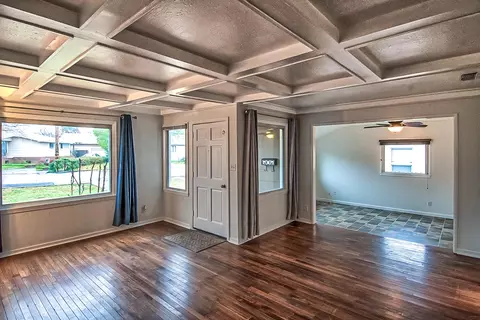 2490 Waldon St, Redding, CA 96001 photo 5
