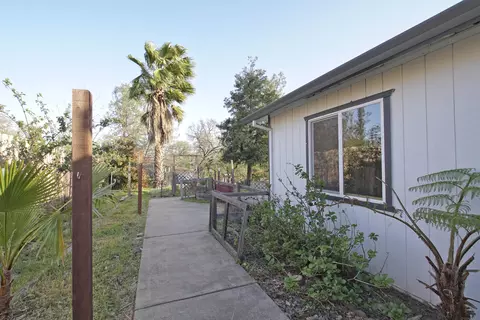 4073 Ormsby Way, Redding, CA 96003 photo 9