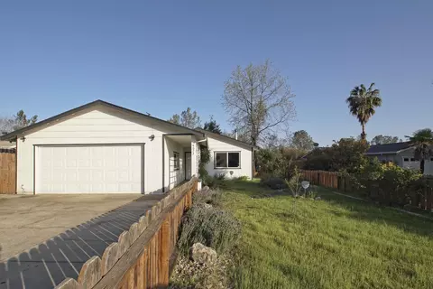 4073 Ormsby Way, Redding, CA 96003 photo 3