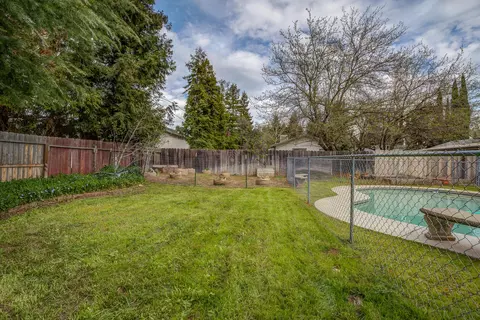 1714 Lazelle Ct, Redding, CA 96002 photo 28