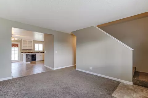 1714 Lazelle Ct, Redding, CA 96002 photo 3
