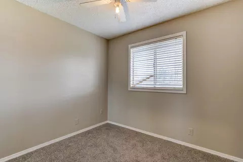1714 Lazelle Ct, Redding, CA 96002 photo 9