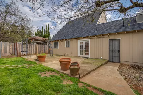 1714 Lazelle Ct, Redding, CA 96002 photo 22