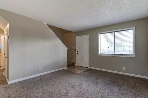 1714 Lazelle Ct, Redding, CA 96002 photo 4