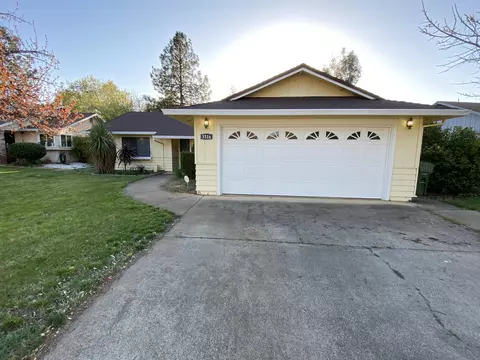 3316 Flintwood Way, Redding, CA 96002 photo 2