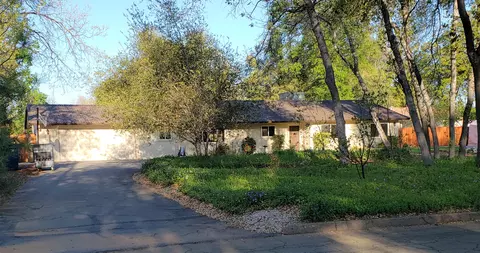 4372 Alta Campo Dr, Redding, CA 96002 photo 2