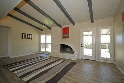 5857 Sierra Dr, Redding, CA 96003 photo 2
