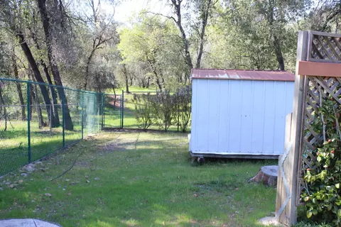 1381 Edgewood Dr, Redding, CA 96003 photo 57