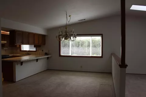 1381 Edgewood Dr, Redding, CA 96003 photo 14
