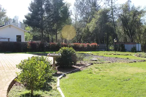 1381 Edgewood Dr, Redding, CA 96003 photo 72