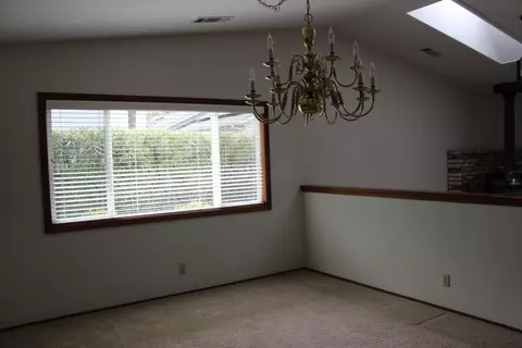 1381 Edgewood Dr, Redding, CA 96003 photo 12