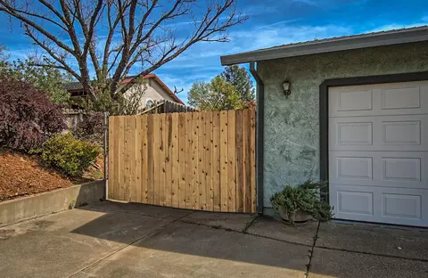 1249 Nighthawk Ln, Redding, CA 96003 photo 24
