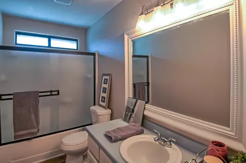 1249 Nighthawk Ln, Redding, CA 96003 photo 11