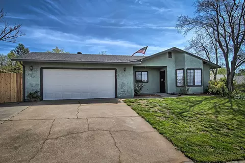 1249 Nighthawk Ln, Redding, CA 96003 photo 2