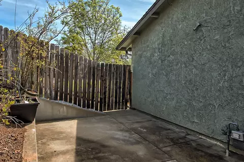 1249 Nighthawk Ln, Redding, CA 96003 photo 25