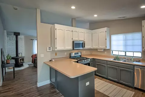 1249 Nighthawk Ln, Redding, CA 96003 photo 9