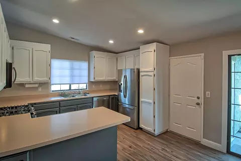 1249 Nighthawk Ln, Redding, CA 96003 photo 10