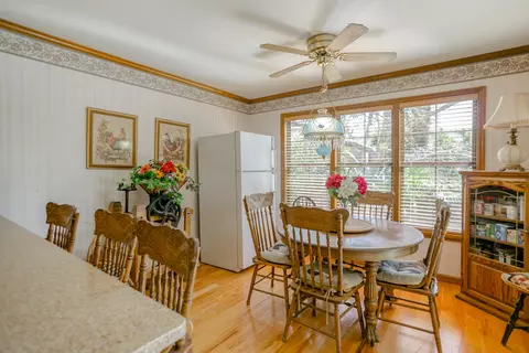 2111 El Verano St, Redding, CA 96002 photo 9