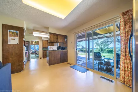 1980 Rancho Rd, Redding, CA 96002 photo 18
