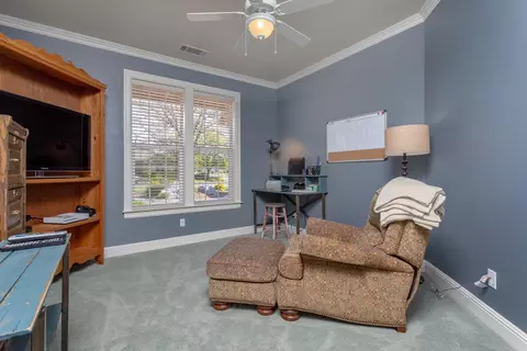 2230 Hope Ln, Redding, CA 96003 photo 17