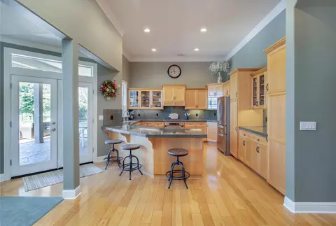 2230 Hope Ln, Redding, CA 96003 photo 5