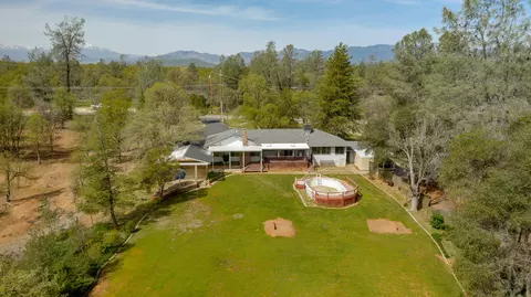 12657 Akrich, Redding, CA 96003 photo 10