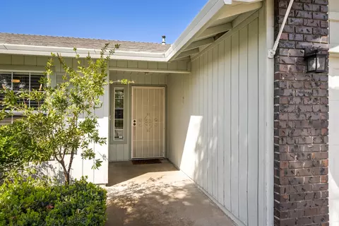 3132 Seminole Dr, Redding, CA 96001 photo 3