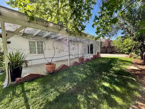 774 West St, Redding, CA 96001 photo 12