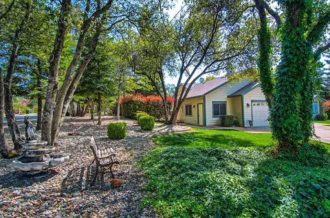 19060 Hollow Ln, Redding, CA 96003 photo 6