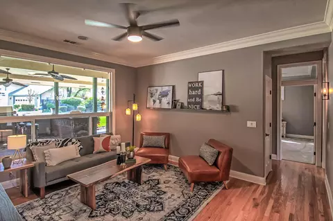 19060 Hollow Ln, Redding, CA 96003 photo 8