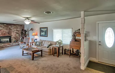 6954 Pistachio Ln, Redding, CA 96002 photo 7