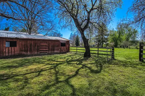 6954 Pistachio Ln, Redding, CA 96002 photo 30