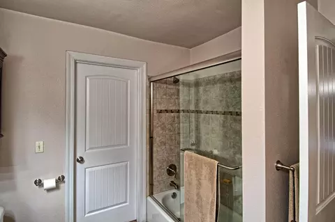 6954 Pistachio Ln, Redding, CA 96002 photo 17