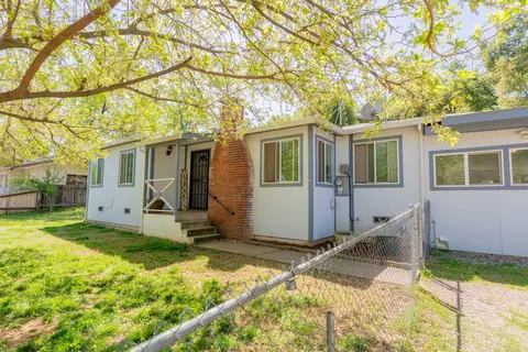 7016 Carroll Ln, Anderson, CA 96007 photo 3