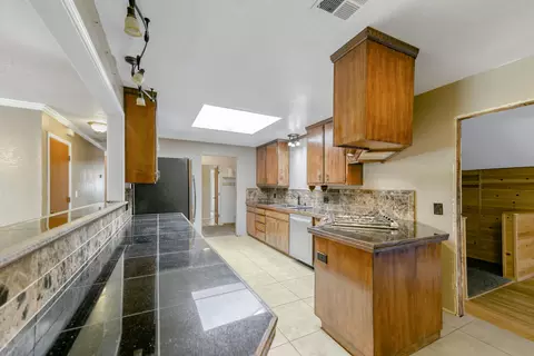 7216 The Terrace St, Anderson, CA 96007 photo 9