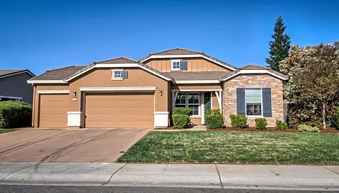 4322 Chinook Dr, Redding, CA 96002 photo 1