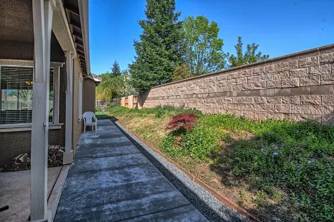 4322 Chinook Dr, Redding, CA 96002 photo 27