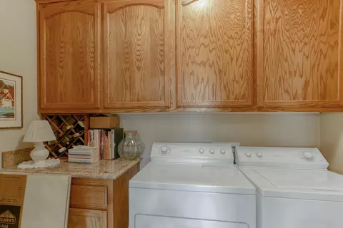 8302 Whispering Oaks Rd, Redding, CA 96002 photo 30