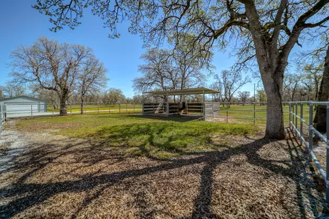 8302 Whispering Oaks Rd, Redding, CA 96002 photo 47