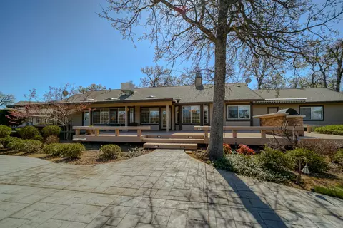 8302 Whispering Oaks Rd, Redding, CA 96002 photo 35