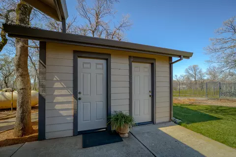 8302 Whispering Oaks Rd, Redding, CA 96002 photo 39