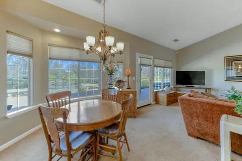 8302 Whispering Oaks Rd, Redding, CA 96002 photo 11