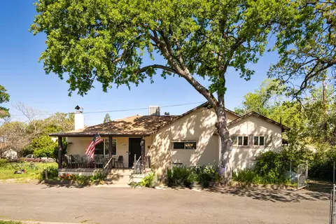 2790 Heather Ln, Redding, CA 96002 photo 1